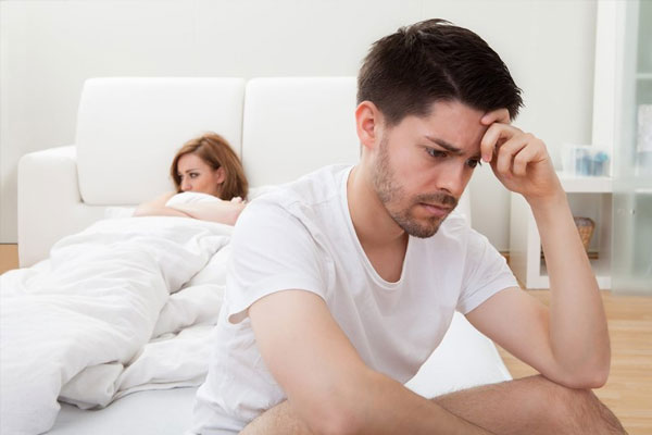 Tâm lý không thoải mái cũng là yếu tố dẫn đến tình trạng quan hệ lâu ra Tâm lý không thoải mái cũng là yếu tố dẫn đến tình trạng quan hệ lâu ra