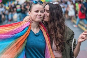 Hiện nay mọi người có cái nhìn thoáng hơn về LGBT