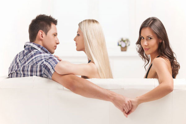 Không nên quá dành tình cảm vào cho 1 người Không nên quá dành tình cảm vào cho 1 người