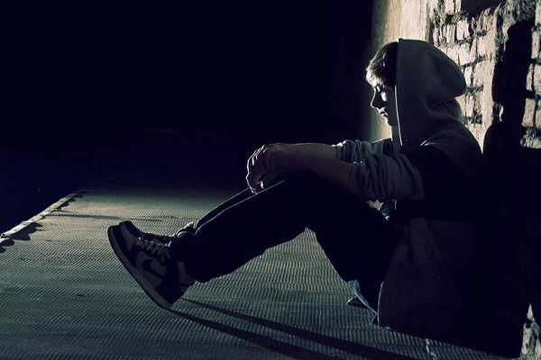 Yêu một sad boy có thể sẽ rất thú vị Yêu một sad boy có thể sẽ rất thú vị