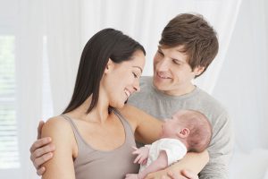 Nên kiêng quan hệ tình dục và xuất tinh ít nhất 3 đến 5 ngày trước ngày rụng trứng ở nữ giới.