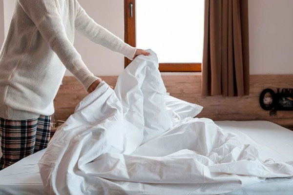 Không nên gấp gọn đồ đạc sau khi trả phòng Không nên gấp gọn đồ đạc sau khi trả phòng