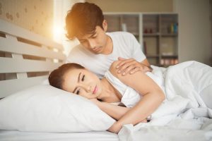 Tần suất quan hệ quá dày đặc cũng là nguyên nhân gây mệt mỏi ở phụ nữ sau khi quan hệ.